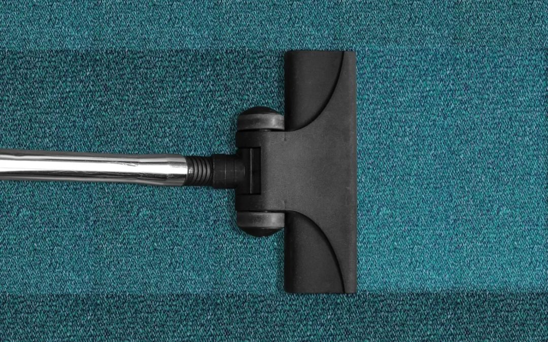 vacuum cleaning commercial carpet